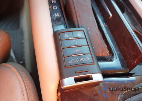 2014 Cadillac Xts Platinum z USA, uszkodzony, nr VIN 2G61S5S39E9316189